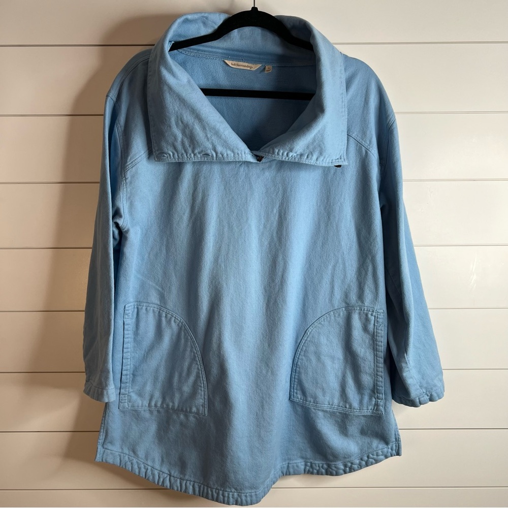Soft Surroundings‎ Light Blue Oval Wood Button Collar Tunic Top. Size Medium.